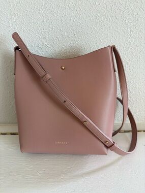 Samara Anthropologie Blush Pink Crossbody Bucket Bag